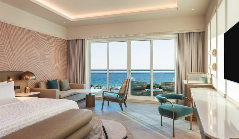 Superior King Room - Le Meridien Al Aqah